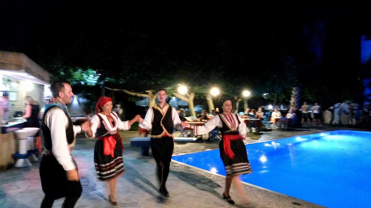Oasis Hotel Bungalows Rhodes Afantou Exterior foto